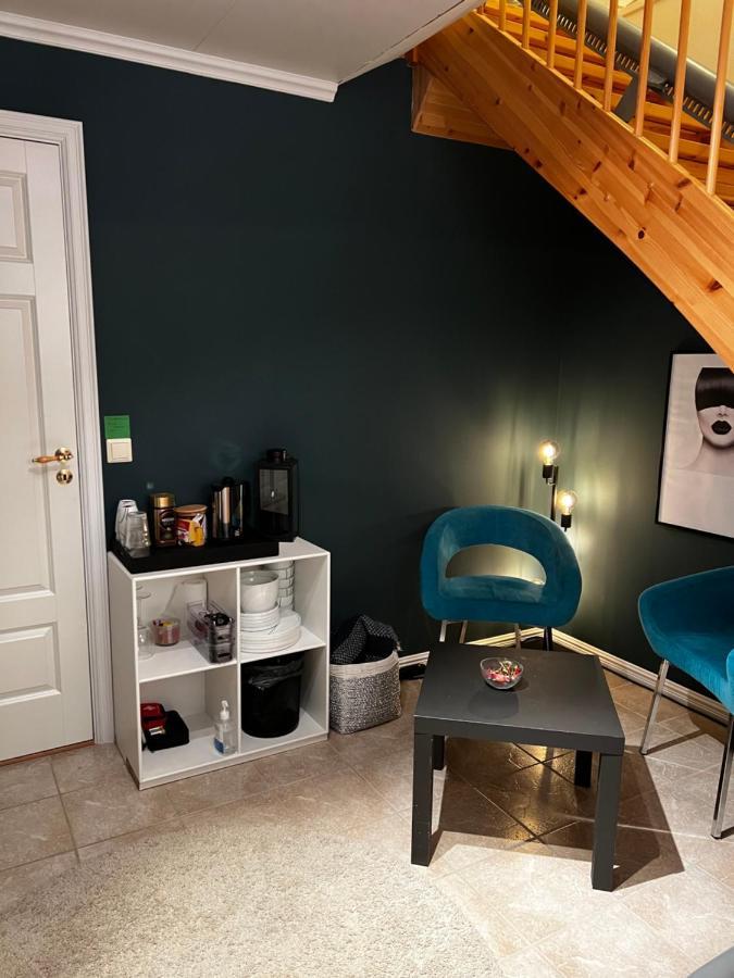 Liten Kjellerleilighet. Landlig Rolig Omrade. Tromsø Extérieur photo