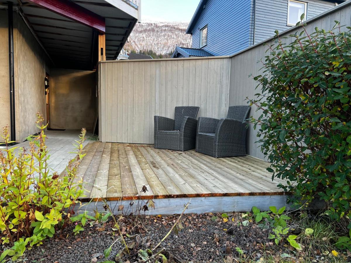 Liten Kjellerleilighet. Landlig Rolig Omrade. Tromsø Extérieur photo